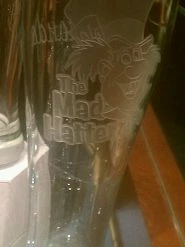 Brand new ⭐ Disney Pilsner Glass - Alice In Wonderland - Mad Hatter By Arribas 🥰